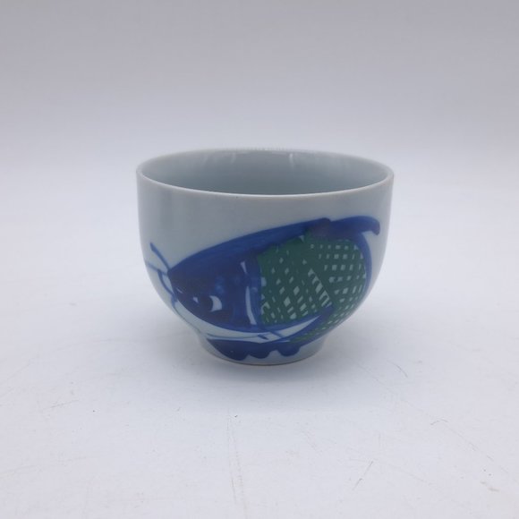 Four Sake or Tea Cups New Vintage Fish Theme - Picture 9 of 10